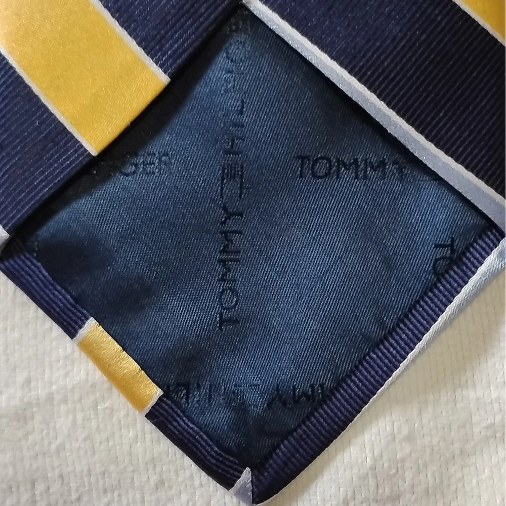 Tommy Hilfiger Men's Silk Tie Navy Blue Yellow Silver Diagnal Stripe Logo